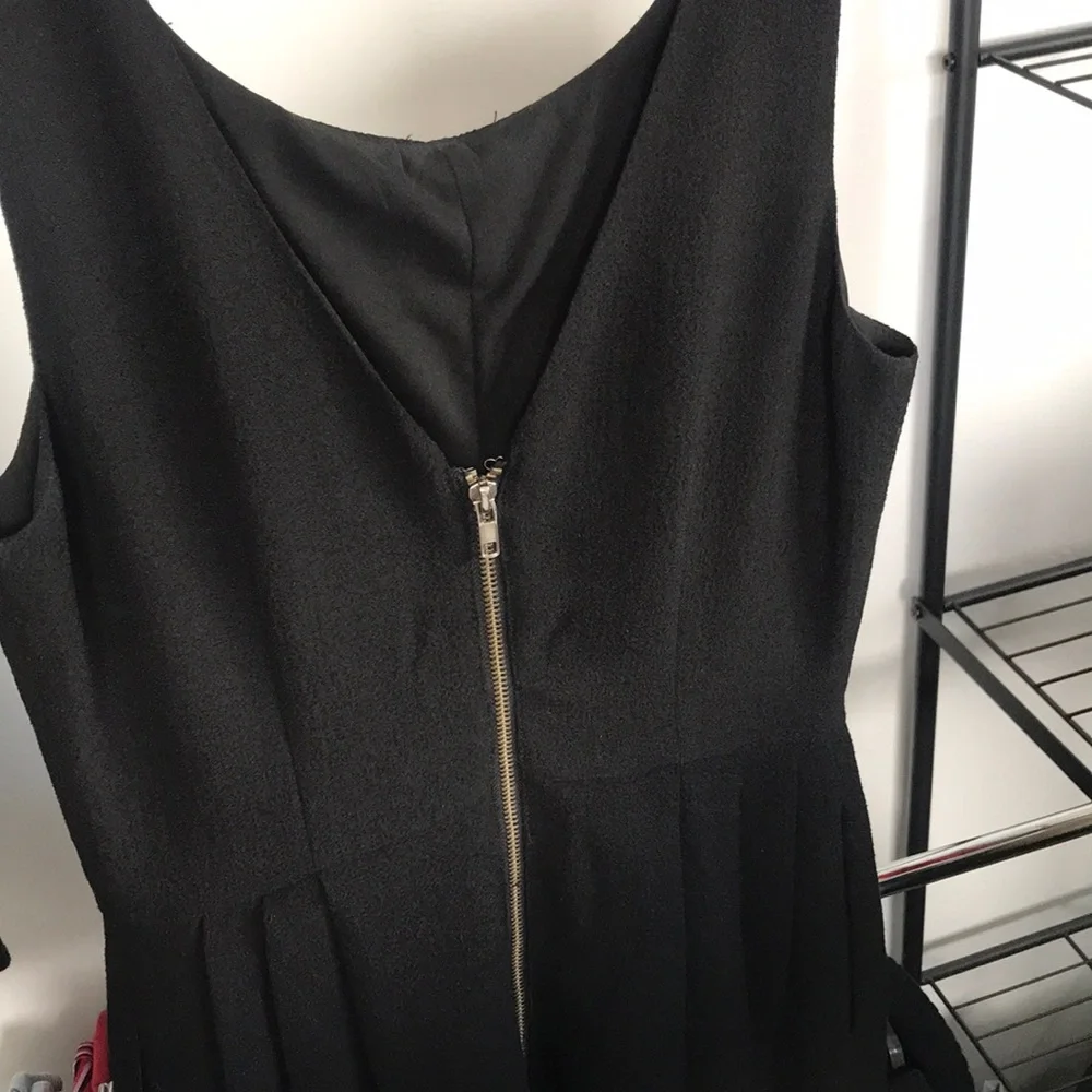 Dress - Picture 3 of 6